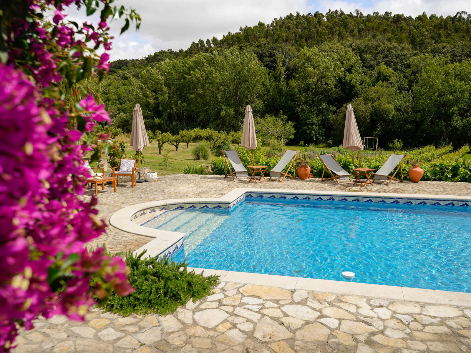 f6ba12a42ea7e0f7315e42bc438b1d9f-5