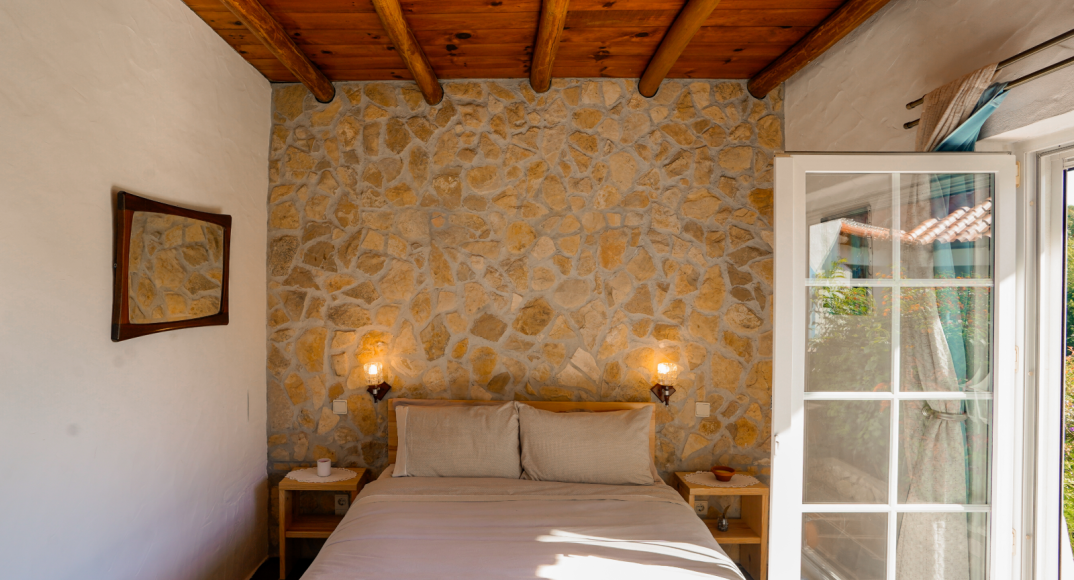 f6ba12a42ea7e0f7315e42bc438b1d9f-2